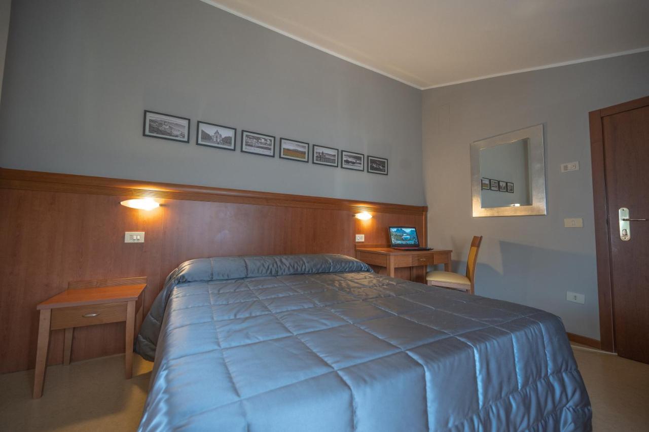 Hotel Moderno Assise Extérieur photo