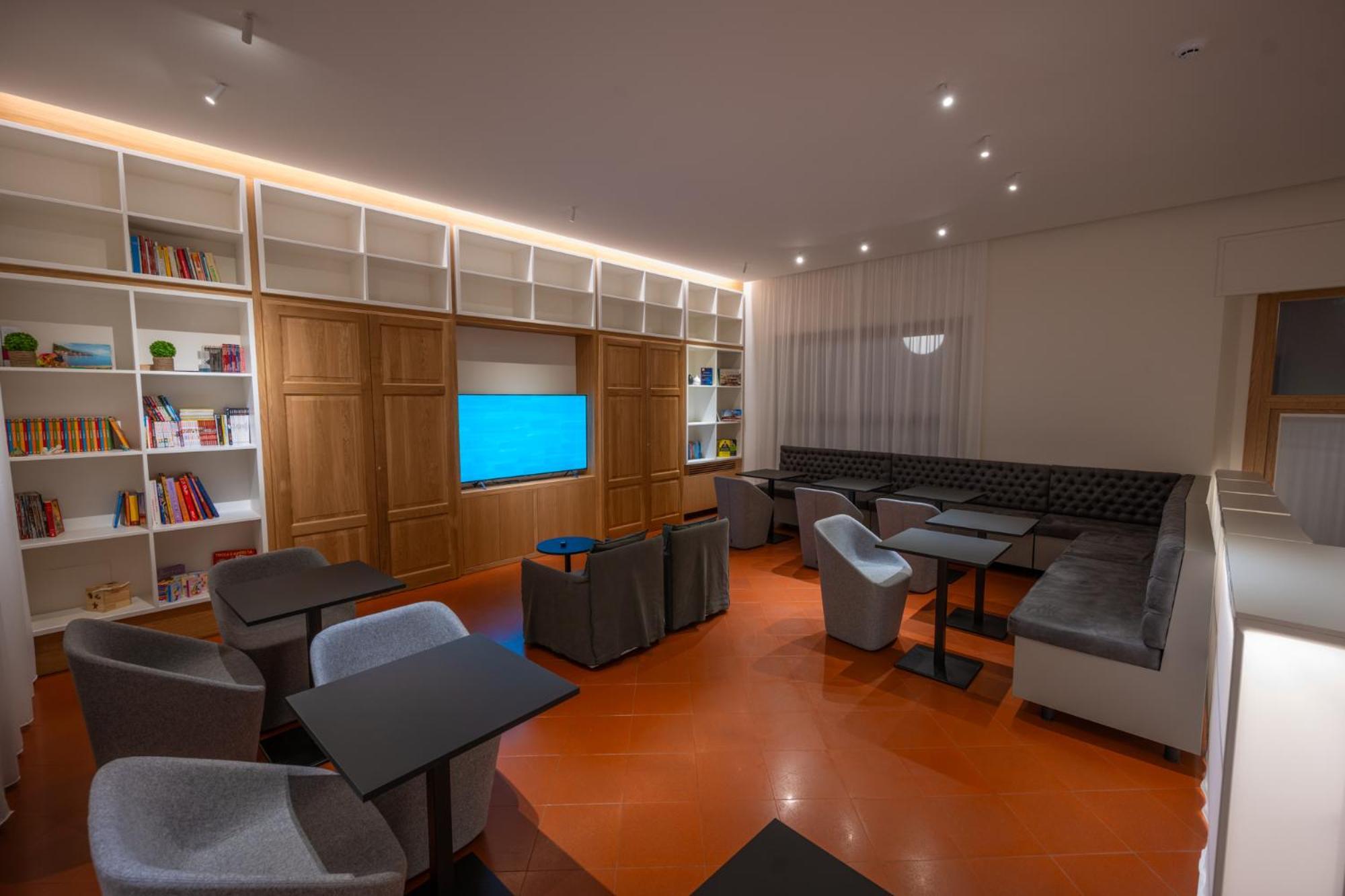 Hotel Moderno Assise Extérieur photo
