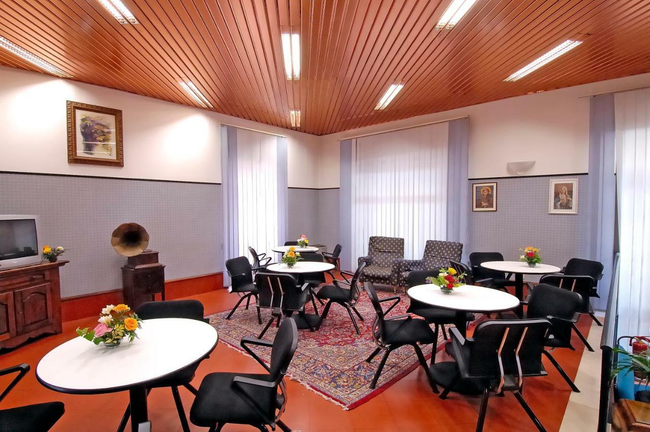 Hotel Moderno Assise Extérieur photo